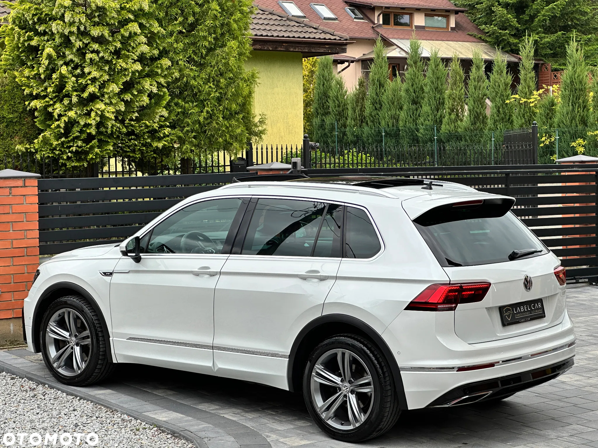 Volkswagen Tiguan 2.0 TDI SCR 4MOTION DSG Highline - 25