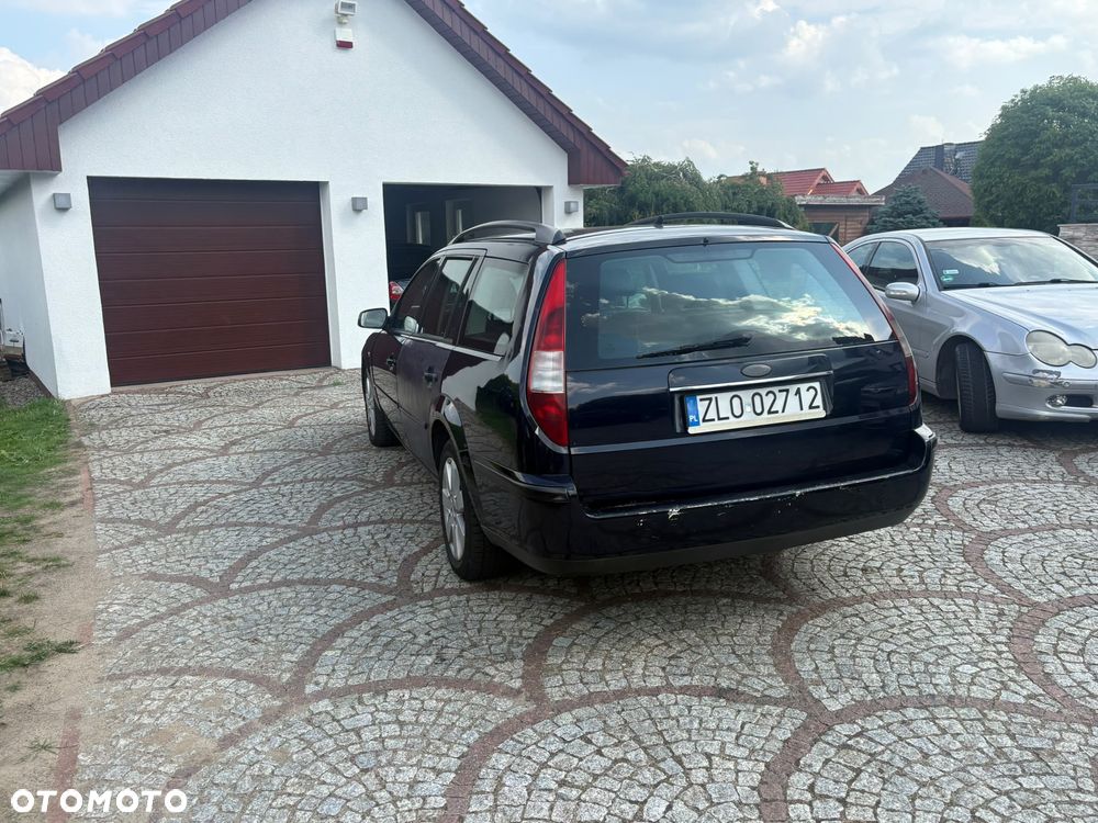Ford Mondeo 2.0 TDCI Ambiente - 8