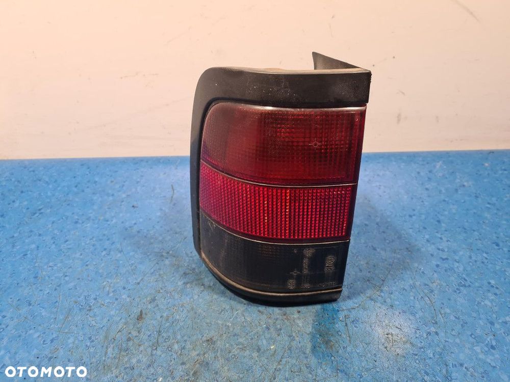 PEUGEOT 806 LAMPA TYŁ LEWA ZEWNĘTRZNA - 1