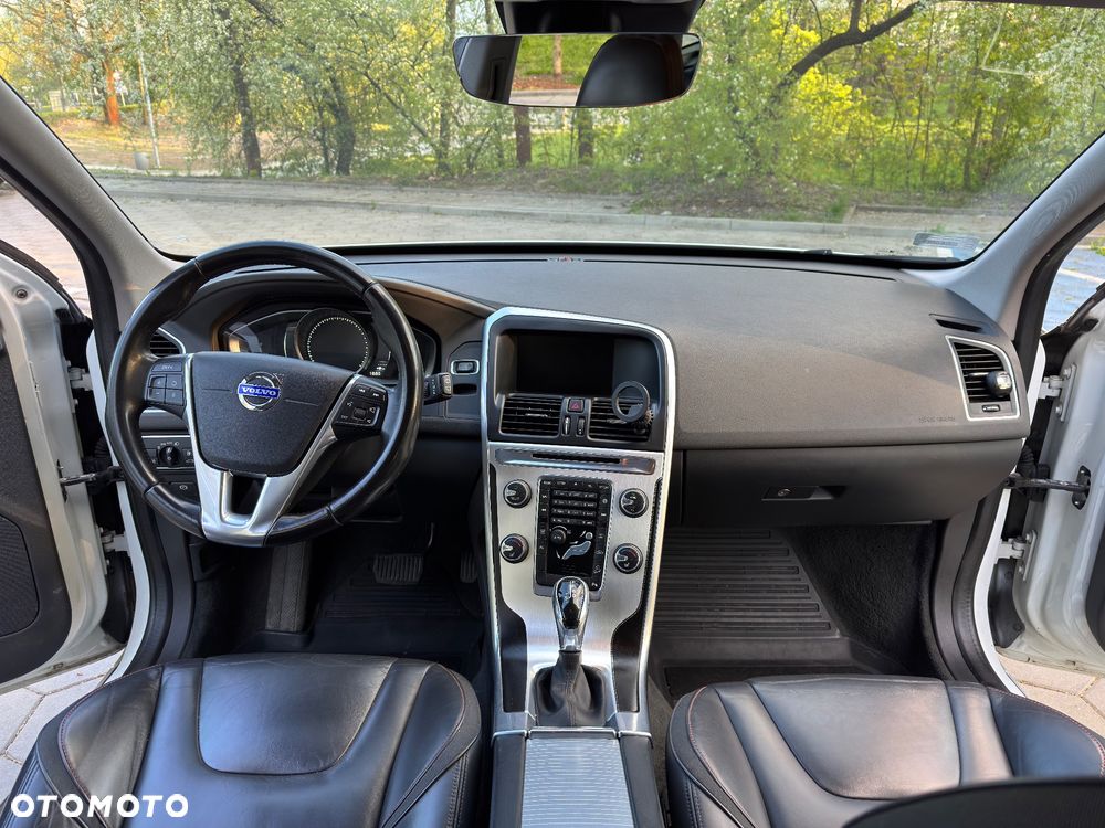 Volvo XC 60 T5 AWD Ocean Race - 11