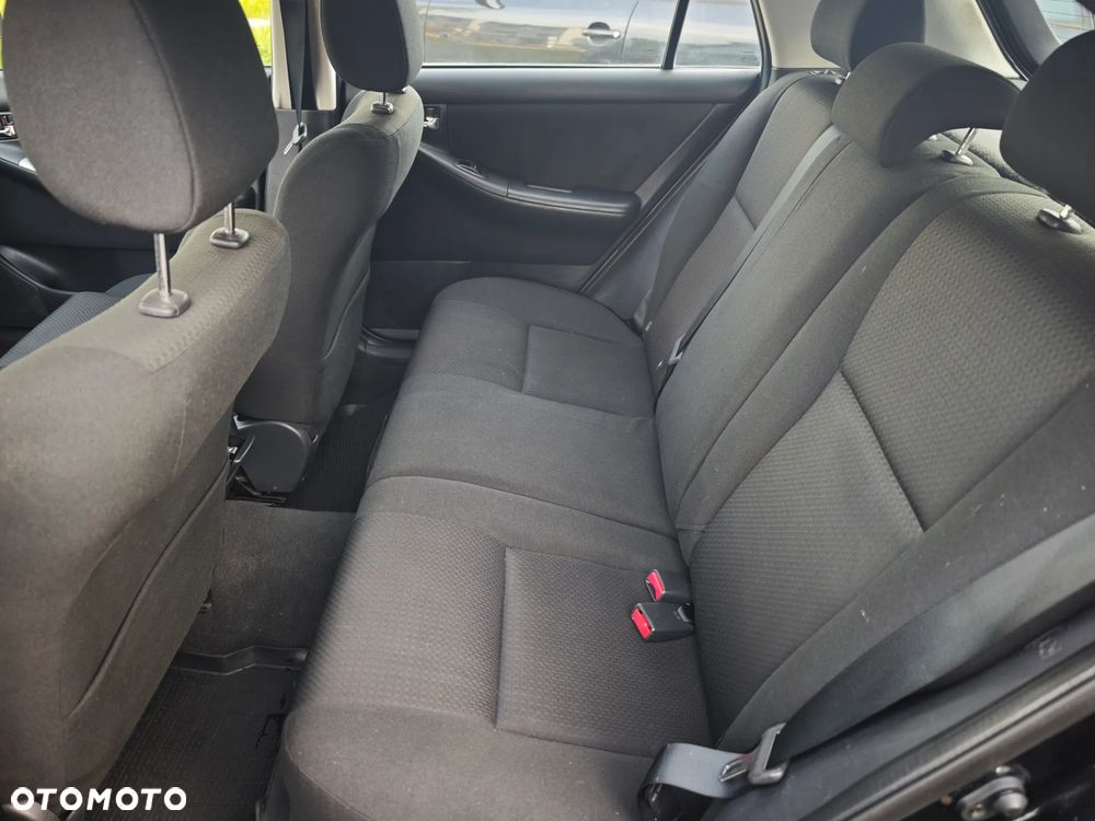 Toyota Corolla 2.0 D-4D Executive - 25
