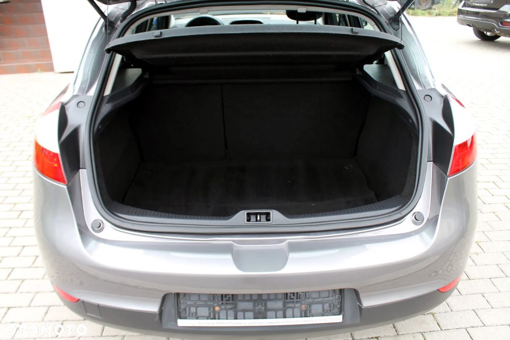 Renault Megane 1.6 16V 100 Authentique - 9