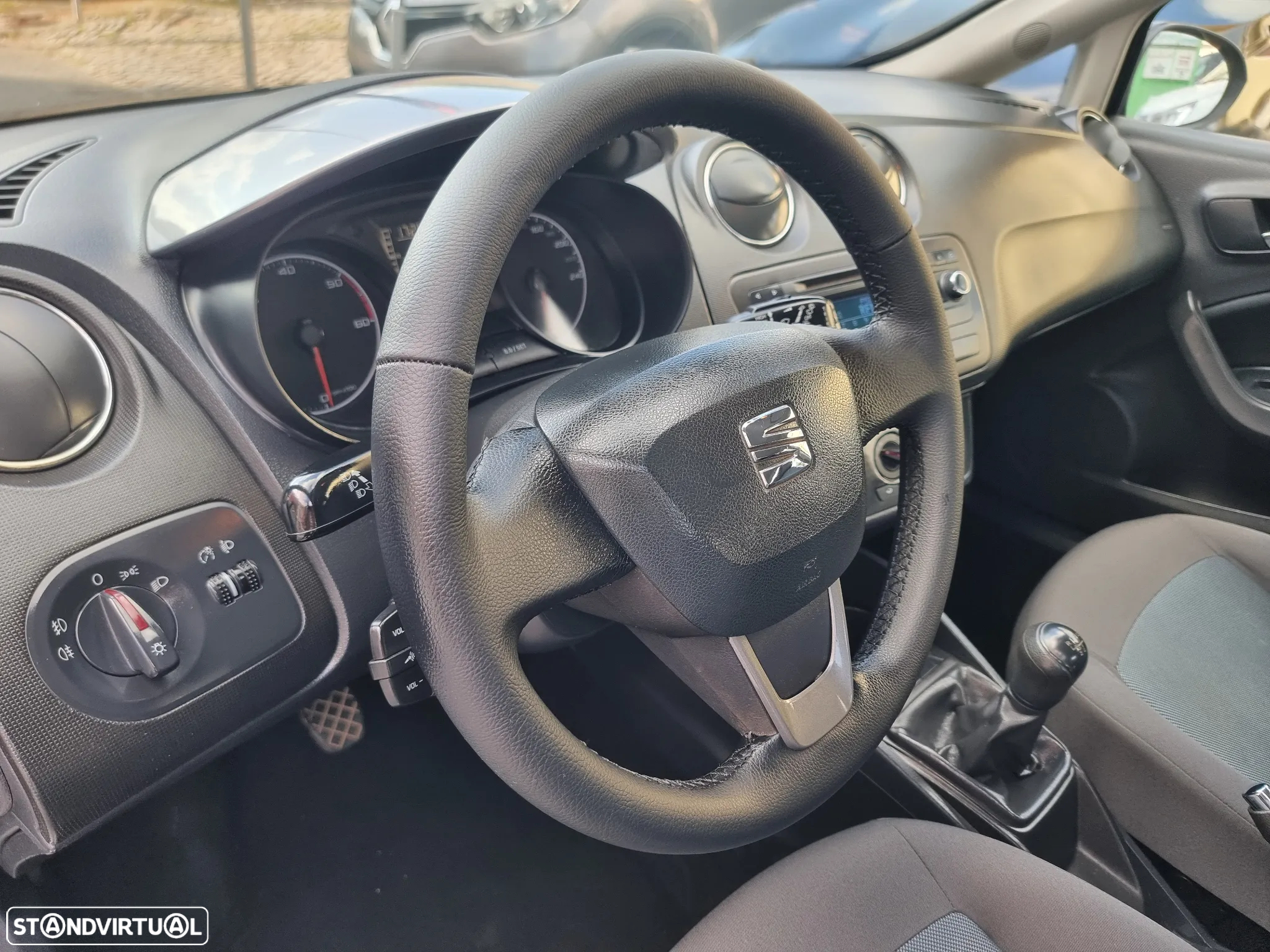SEAT Ibiza 1.2 TDi I-Tech - 9