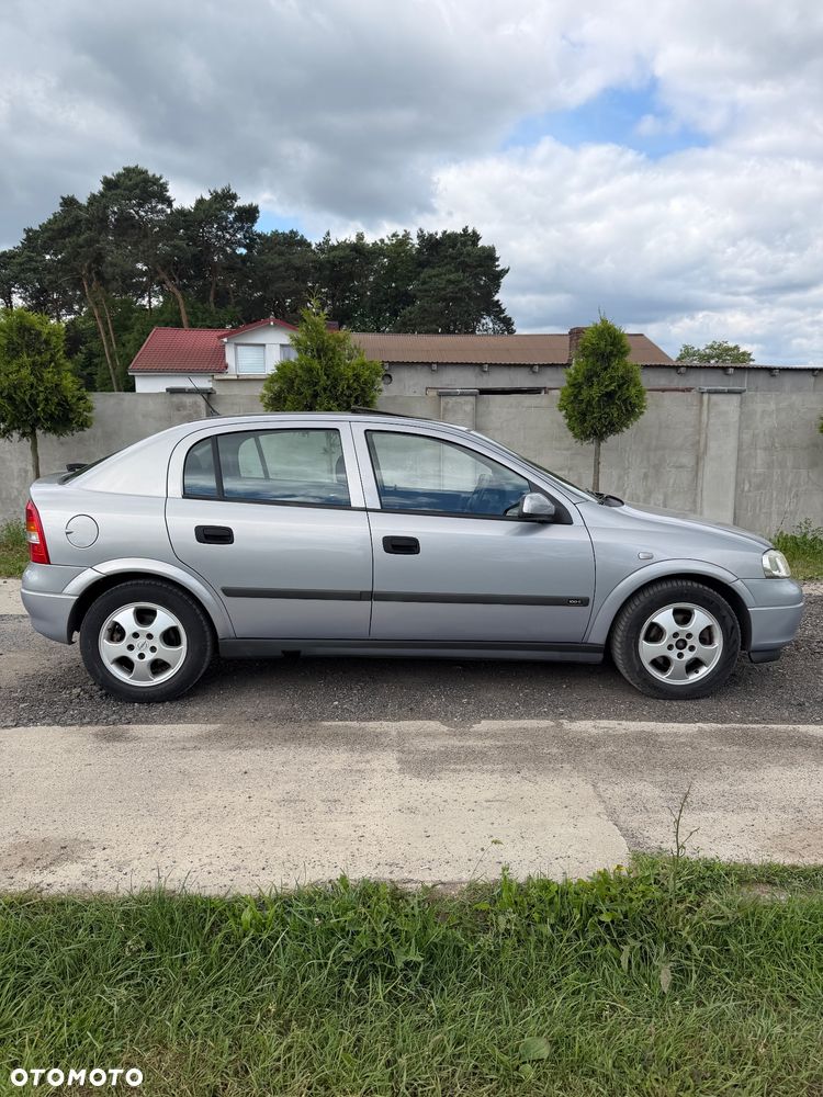 Opel Astra 1999 photo 2