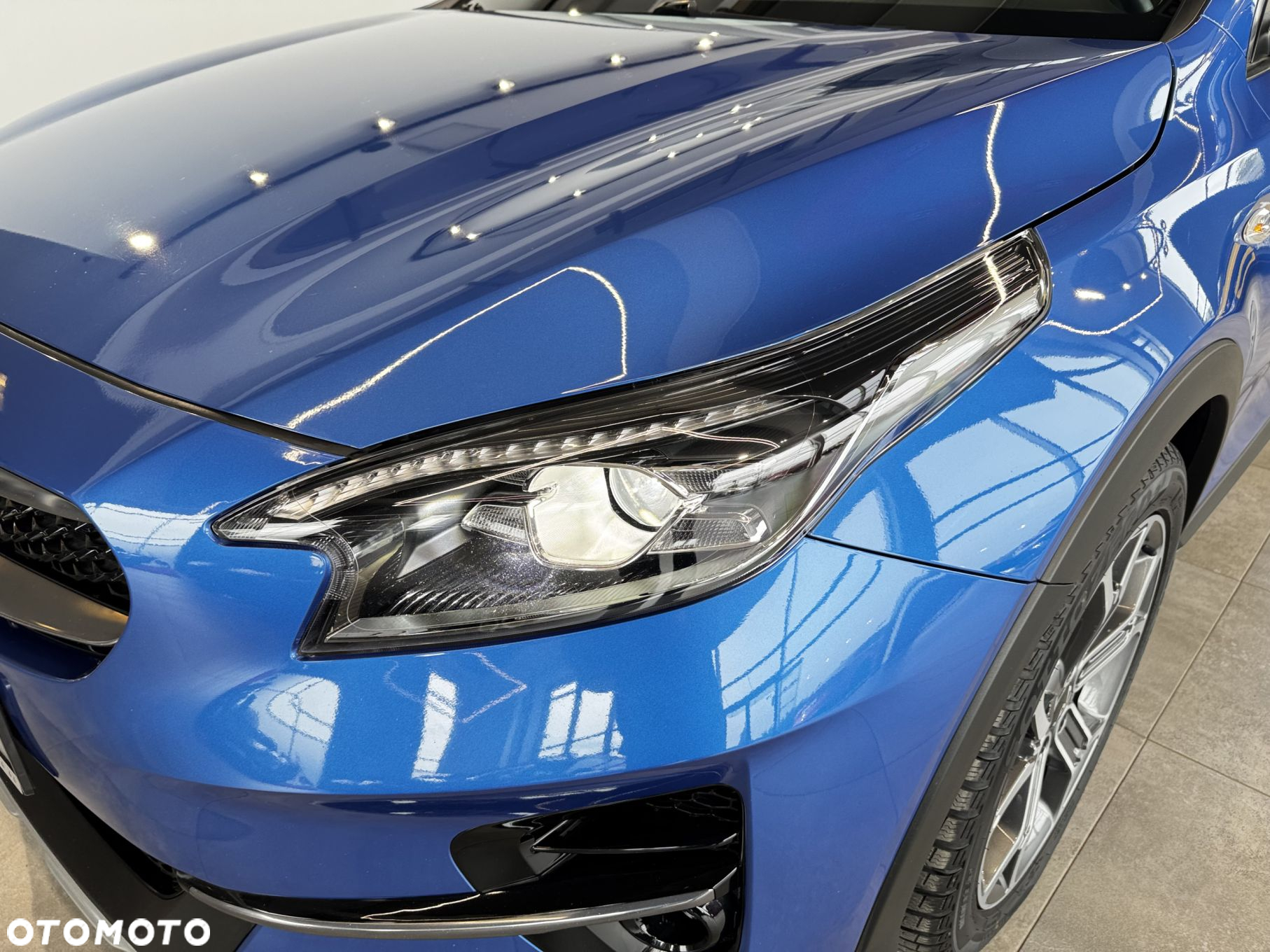Kia XCeed - 10