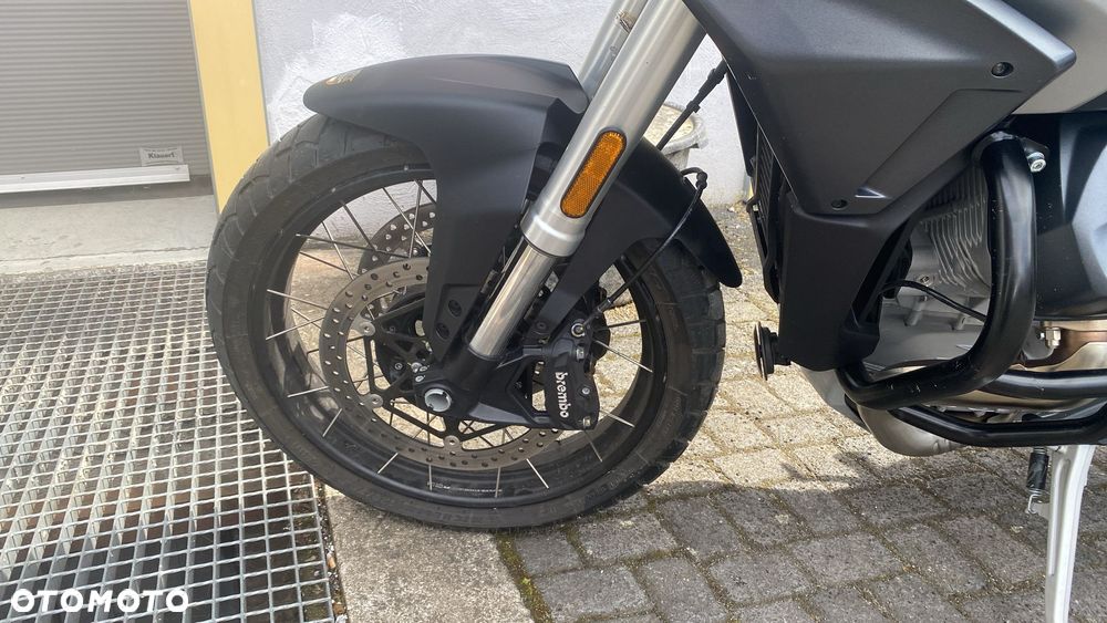 Moto Guzzi Stelvio - 7