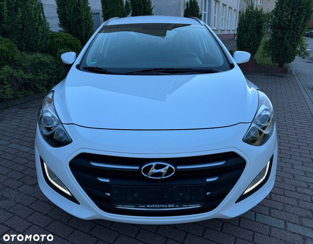 Hyundai i30 i30cw 1.6 CRDi Trend - 16