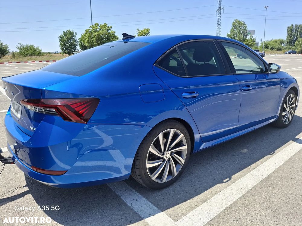 Skoda Octavia 2.0 TDI DSG 4X4 Sportline - 8