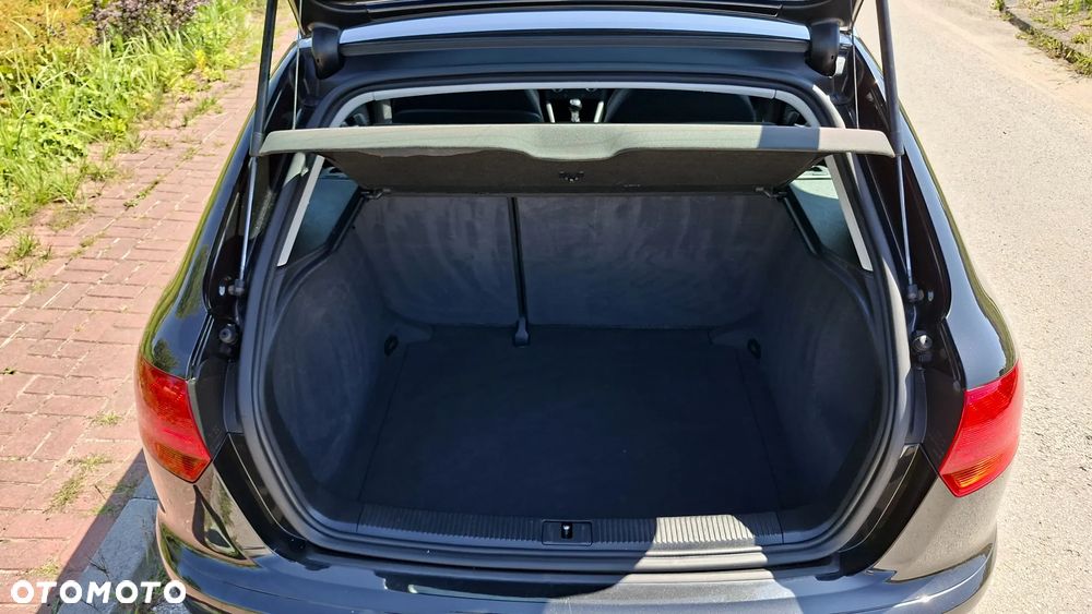 Audi A3 Sportback 1.6 Ambition - 29