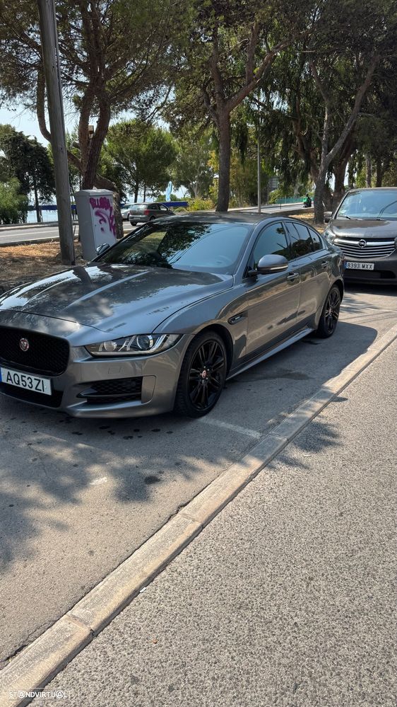 Jaguar Xe 2018 photo 3