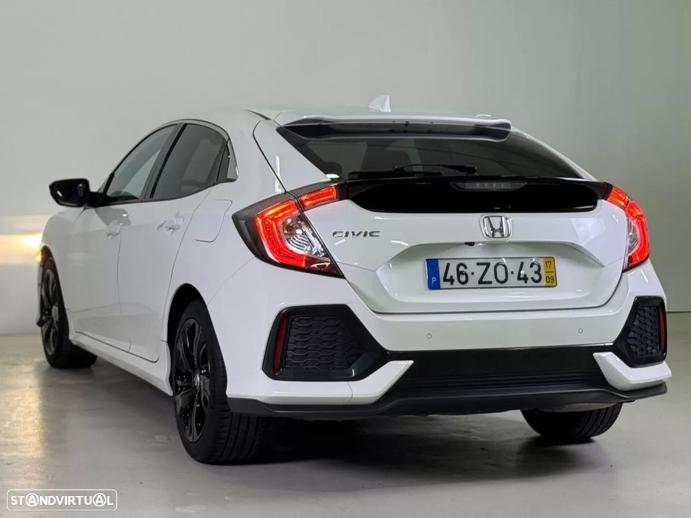 Honda Civic 1.0 i-VTEC Executive Premium - 4