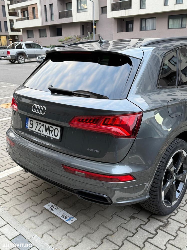 Audi Q5 2.0 40 TDI quattro S tronic Sport - 2