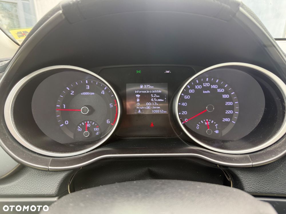 Kia Ceed 1.6 CRDi SCR L Business Line Plus - 16