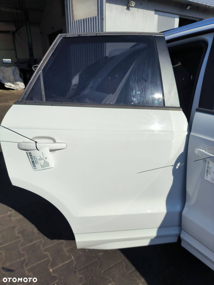 DRZWI PRAWE TYŁ AUDI Q3 I 8U LIFT LB9A - 3