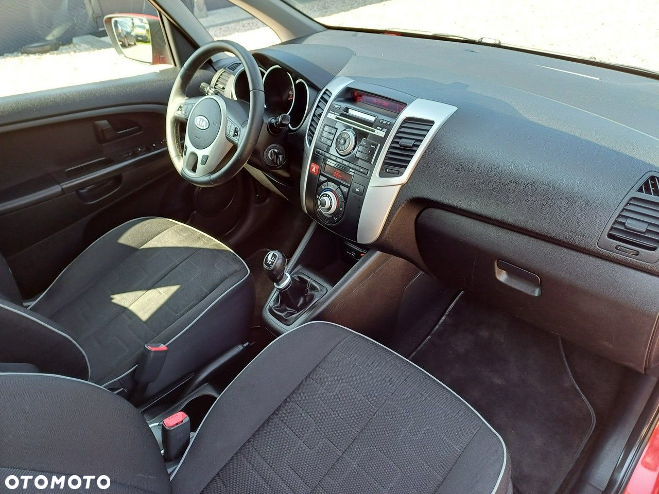 Kia Venga 1.4 CVVT Attract - 2