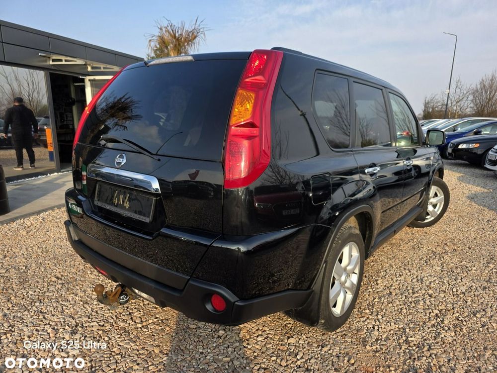 Nissan X-Trail 2.5 4x4 CVT-Automatik SE - 23
