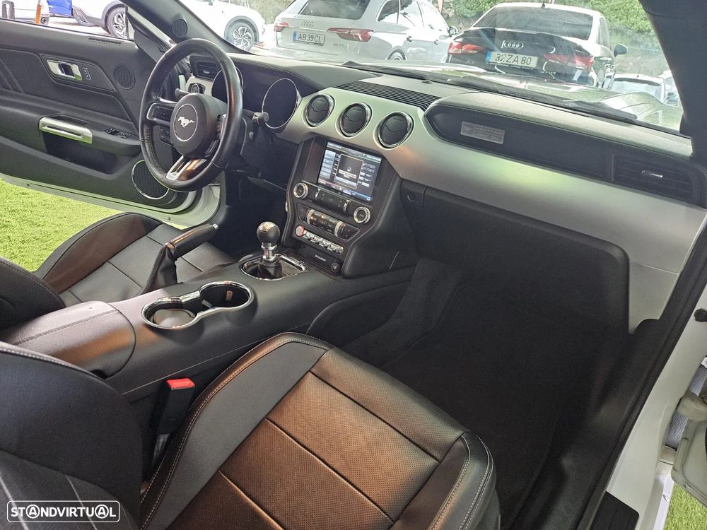 Ford Mustang 2.3 Eco Boost - 28