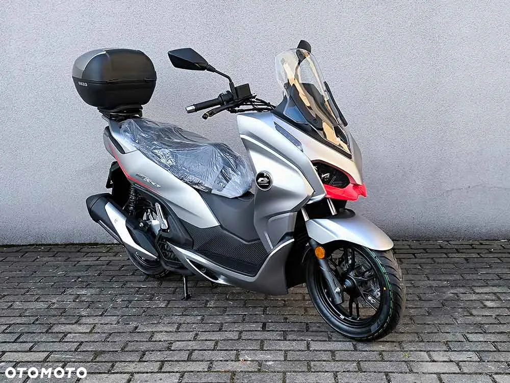 QJMOTOR MTX 125 - 7
