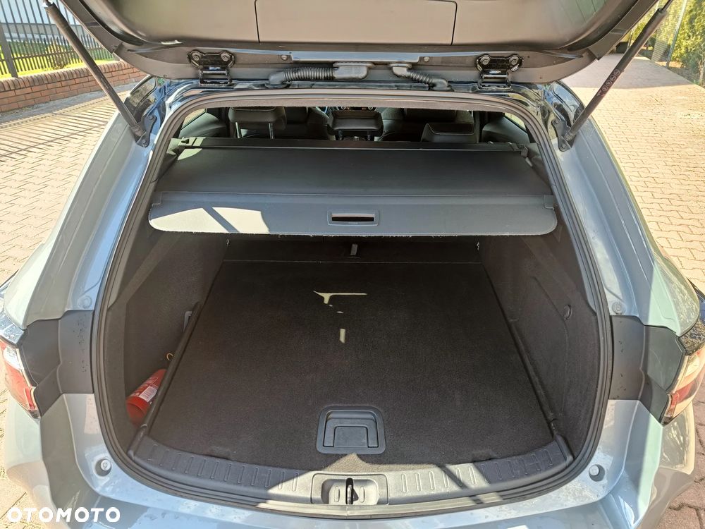 Toyota Corolla 2.0 Hybrid Comfort - 18