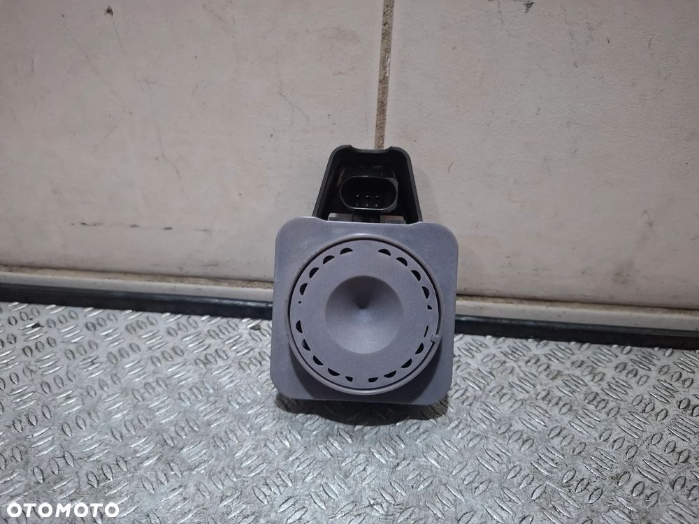 Syrena alarmu Volkswagen Passat B8 2019 rok nr 5Q0951605B - 1