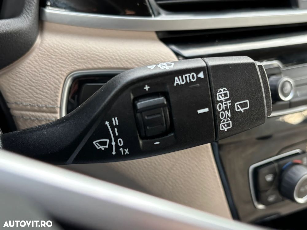 BMW X1 sDrive18d xLine - 21