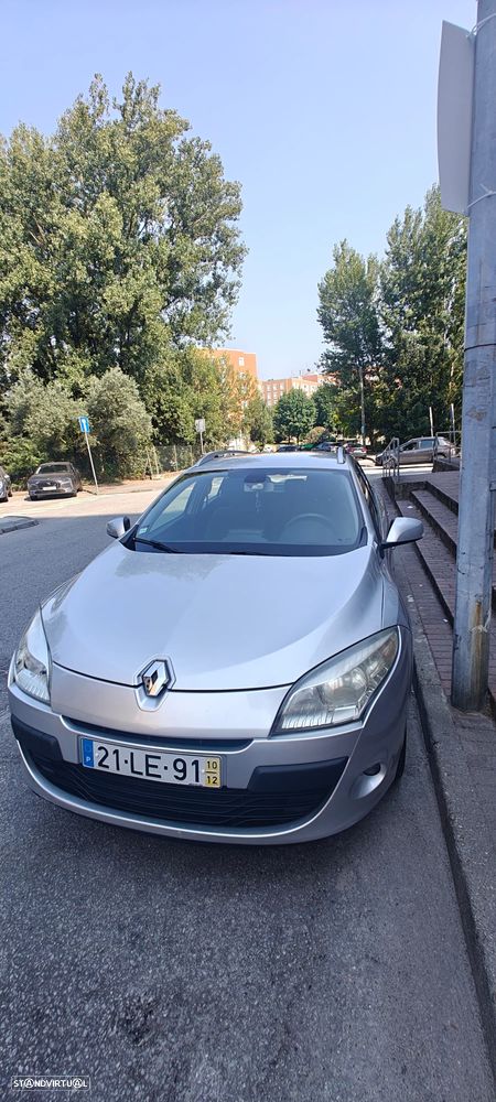 Renault Mégane Break 1.5 dCi Dynamique S - 2