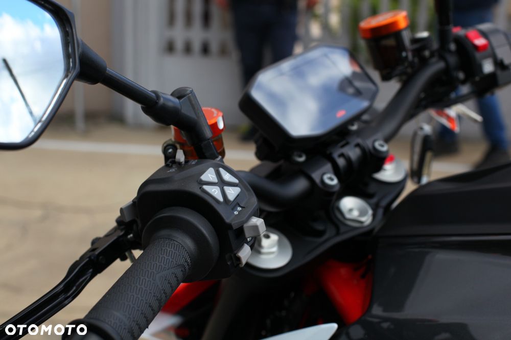 KTM Adventure 890 - 31