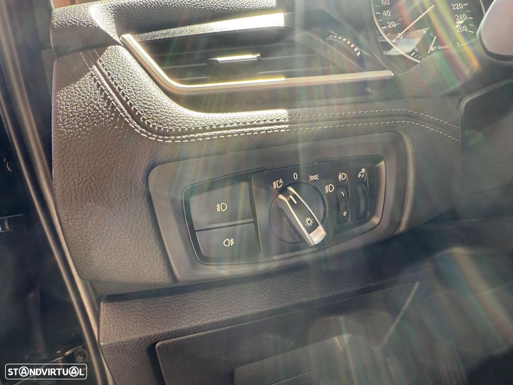 BMW 216 Active Tourer d Line Sport - 27