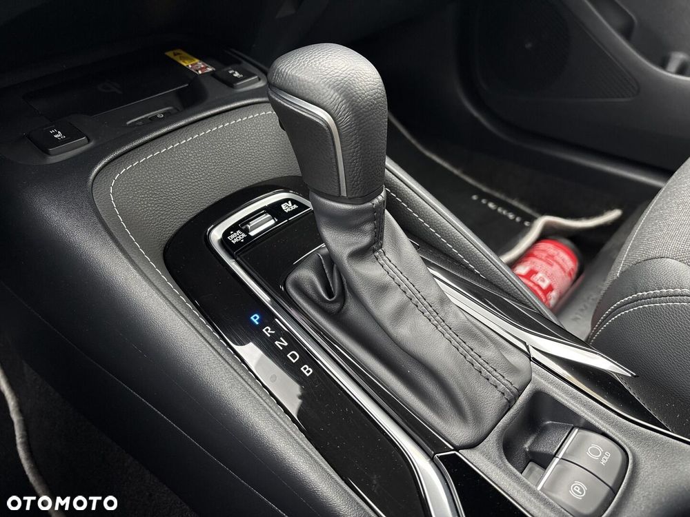 Toyota Corolla 1.8 Hybrid Style - 29