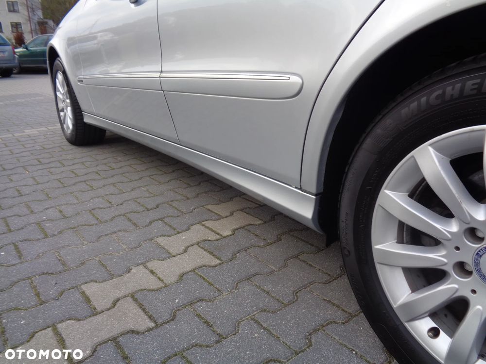 Mercedes-Benz Klasa E 220 CDI Elegance - 19