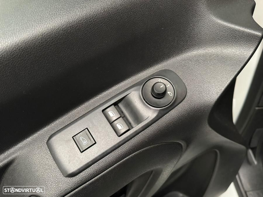 Opel Combo SELECTION - 24