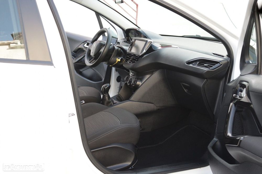 Peugeot 208 Van 1.6 BlueHDI Pack GPS 100cv - 22