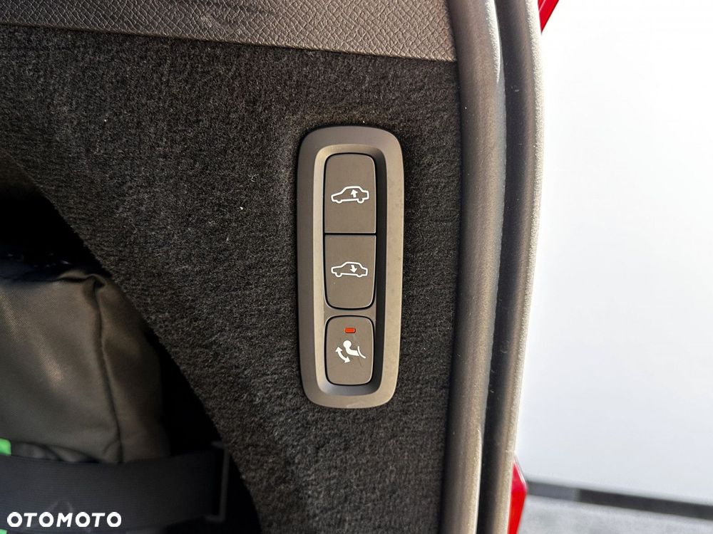 Volvo XC 90 - 12