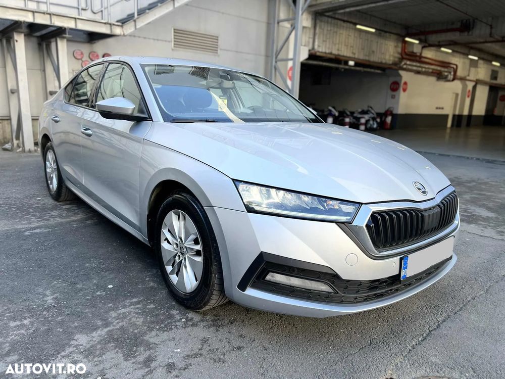 Skoda Octavia 2.0 TDI DSG Ambition - 3