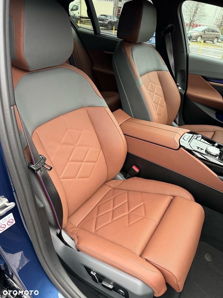 BMW Seria 5 550e xDrive PHEV M Sport - 13