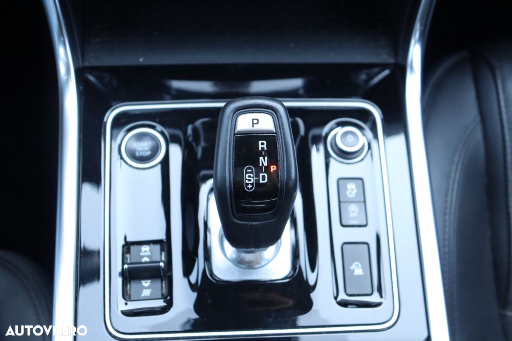 Jaguar XE D180 Aut. R-Dynamic S - 16