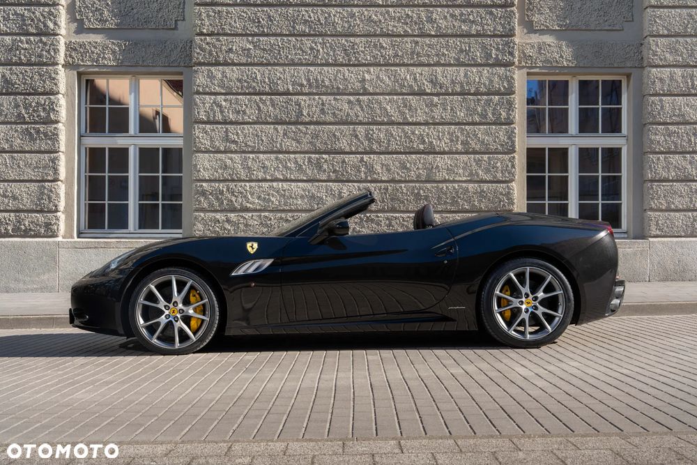 Ferrari California F1 DCT - 1