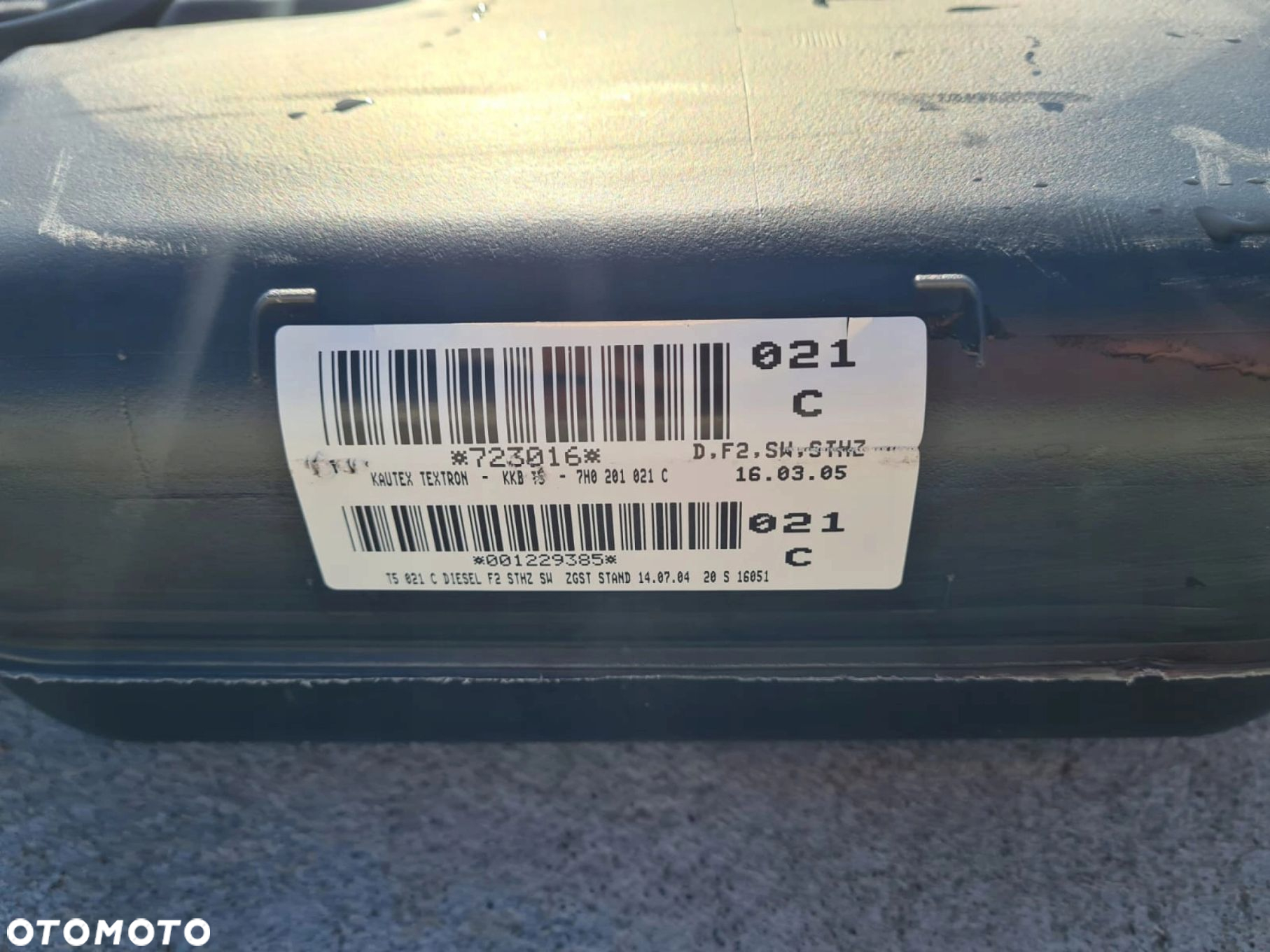 VW T5 1.9 TDI zbiornik bak paliwa 7H0201021C - 5