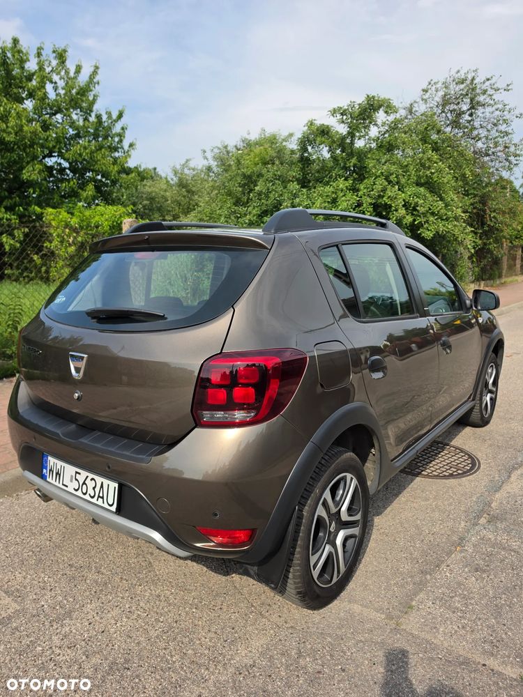 Dacia Sandero 0.9 TCe SL Celebration S&S EU6 - 5