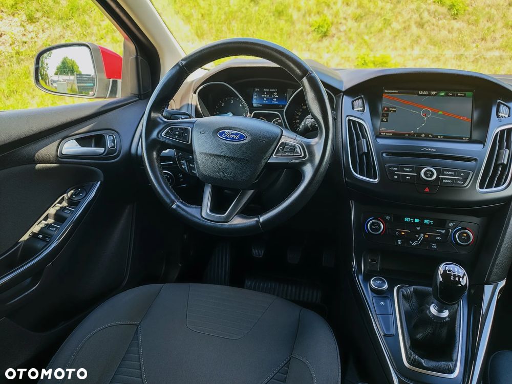Ford Focus 2.0 TDCi Titanium ASS - 32