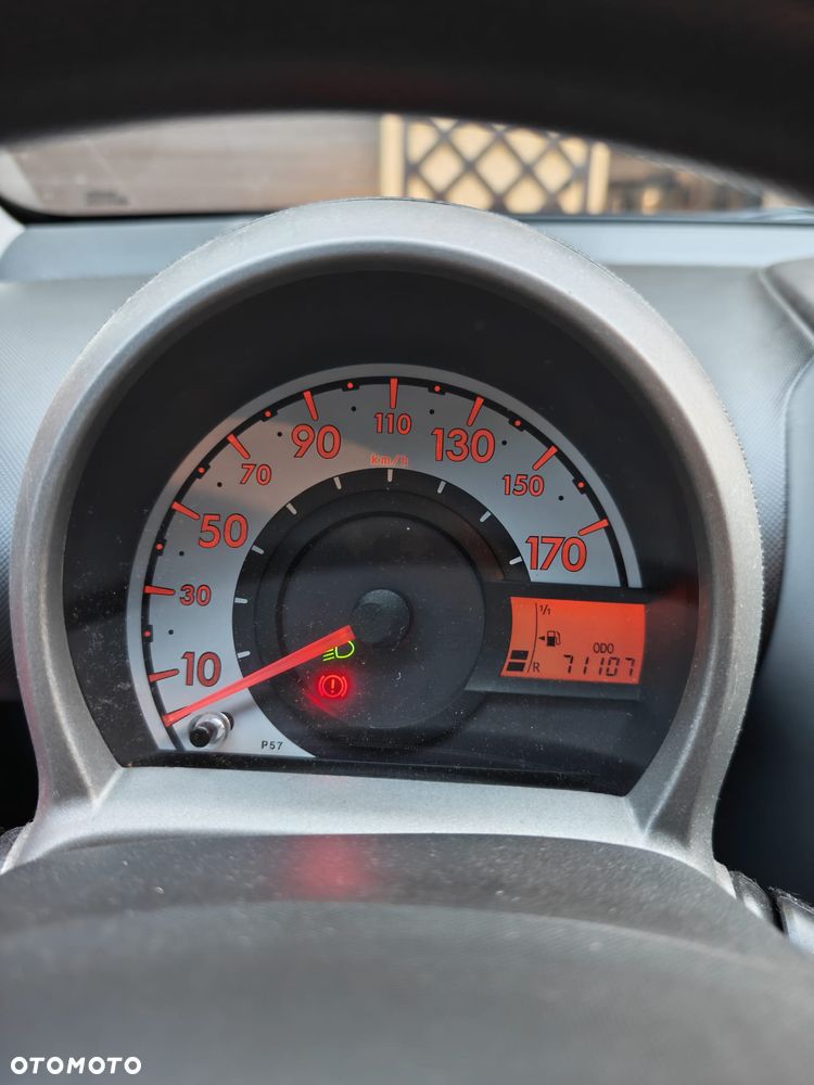 Peugeot 107 1.0 Trendy - 5