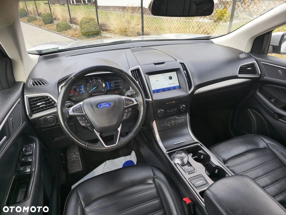 Ford Edge - 8