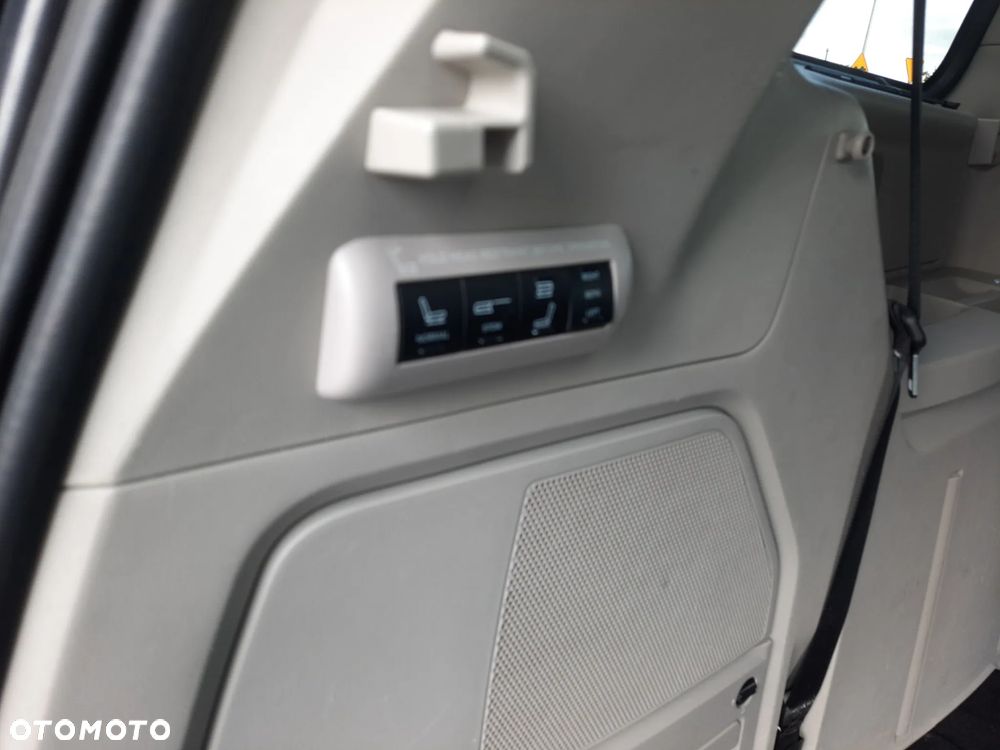 Lancia Voyager 3.6 Platinum - 8