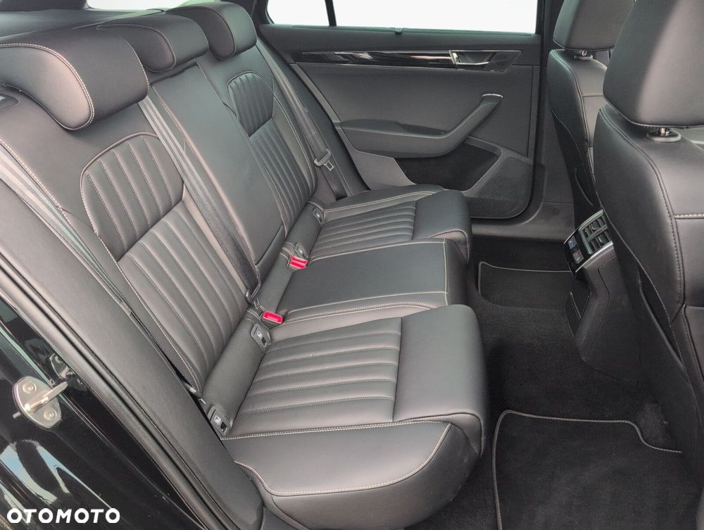 Skoda Superb 2.0 TDI SCR L&K DSG - 14