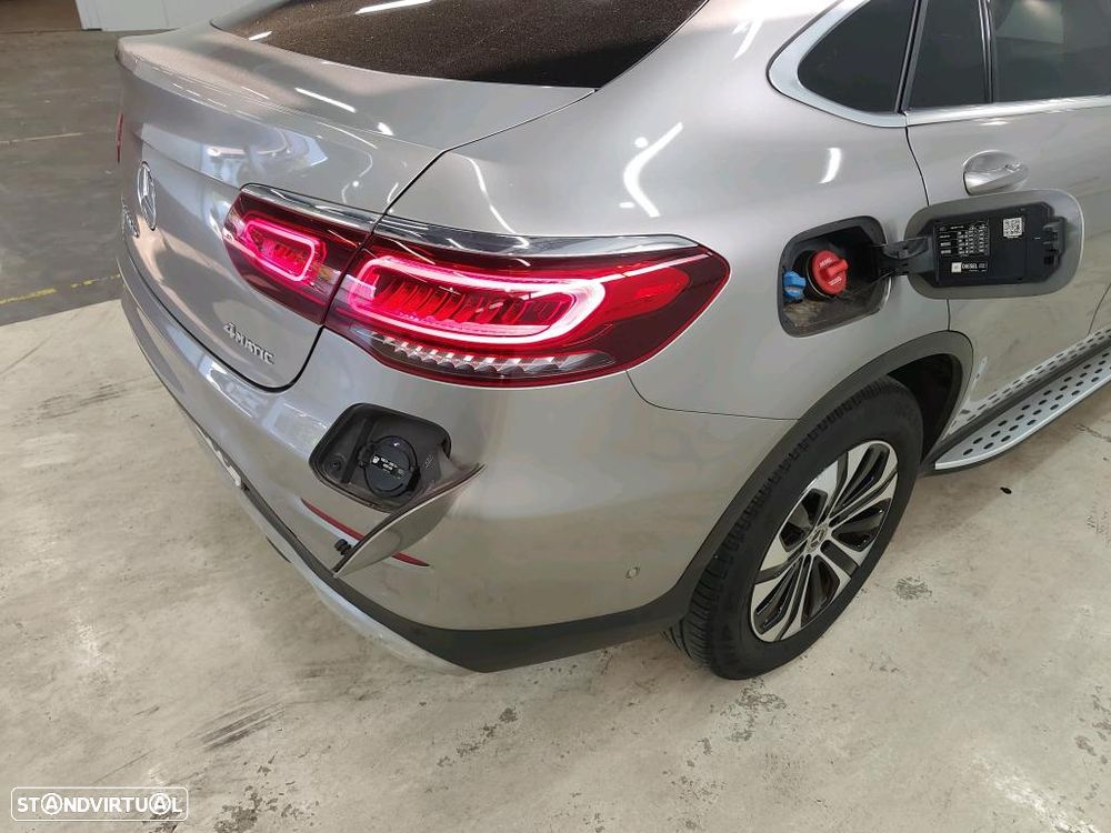 Mercedes-Benz GLC 300 e Coupé 4Matic - 11