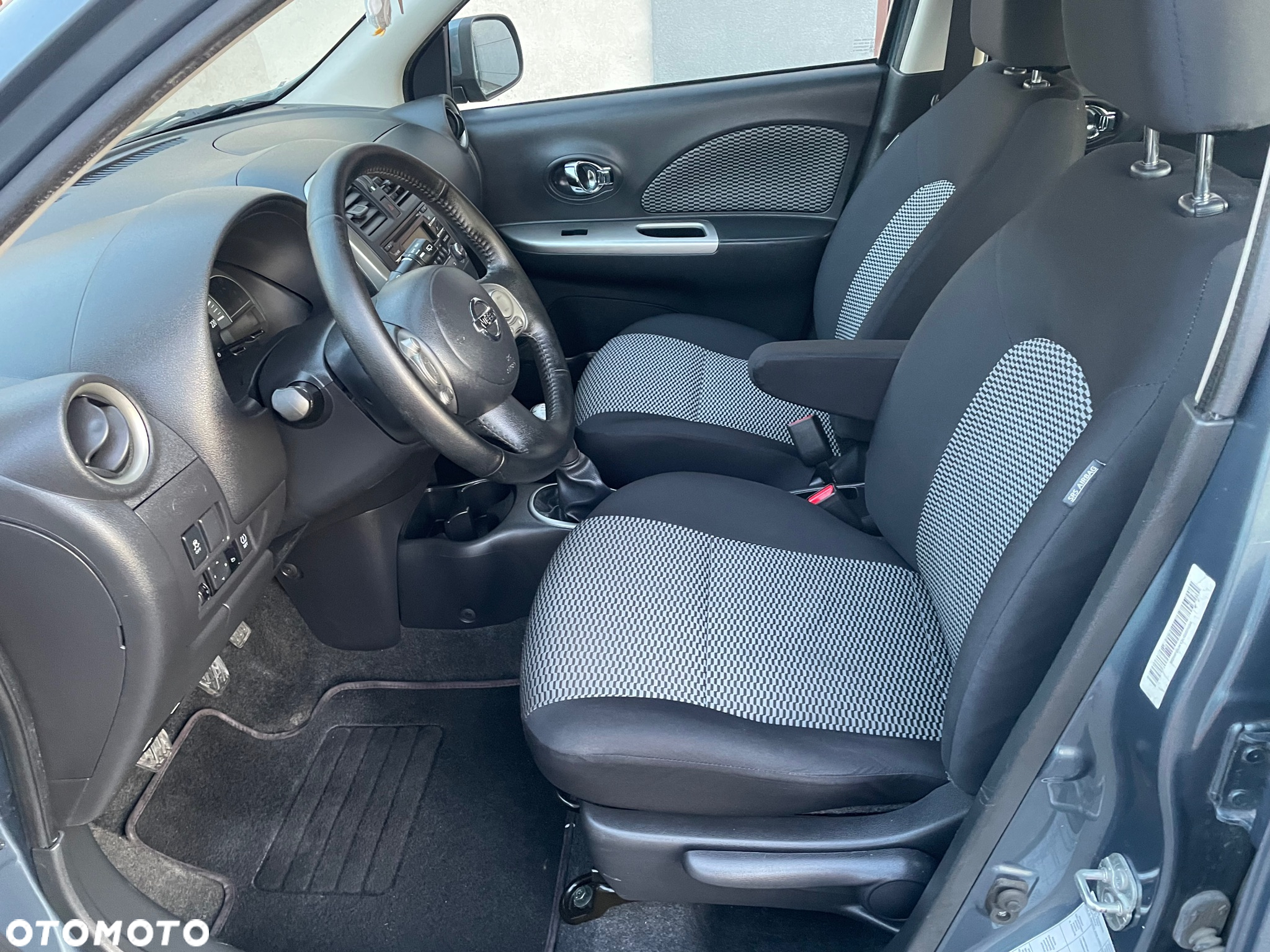 Nissan Micra 1.2 Tekna - 17