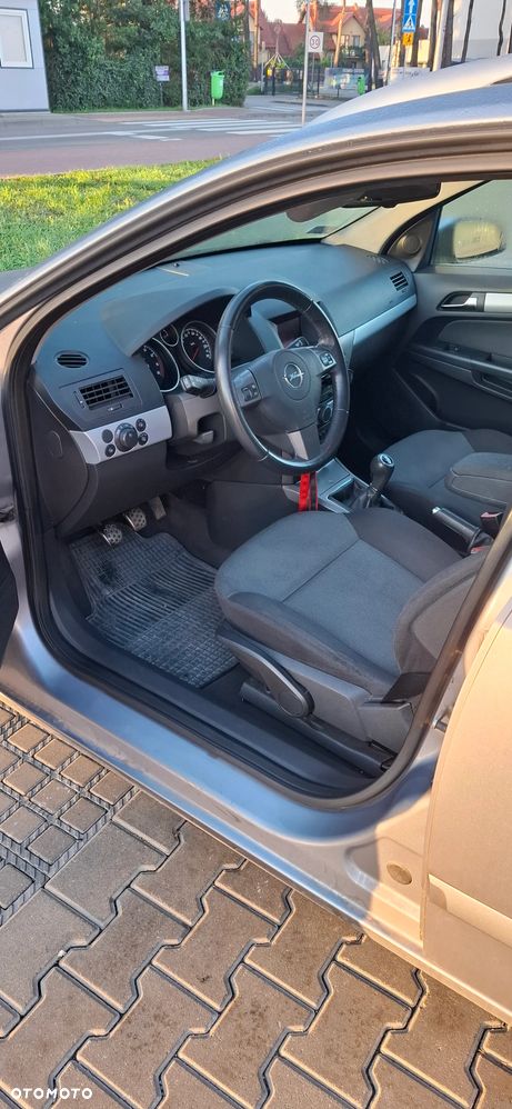 Opel Astra 1.6 Enjoy - 3
