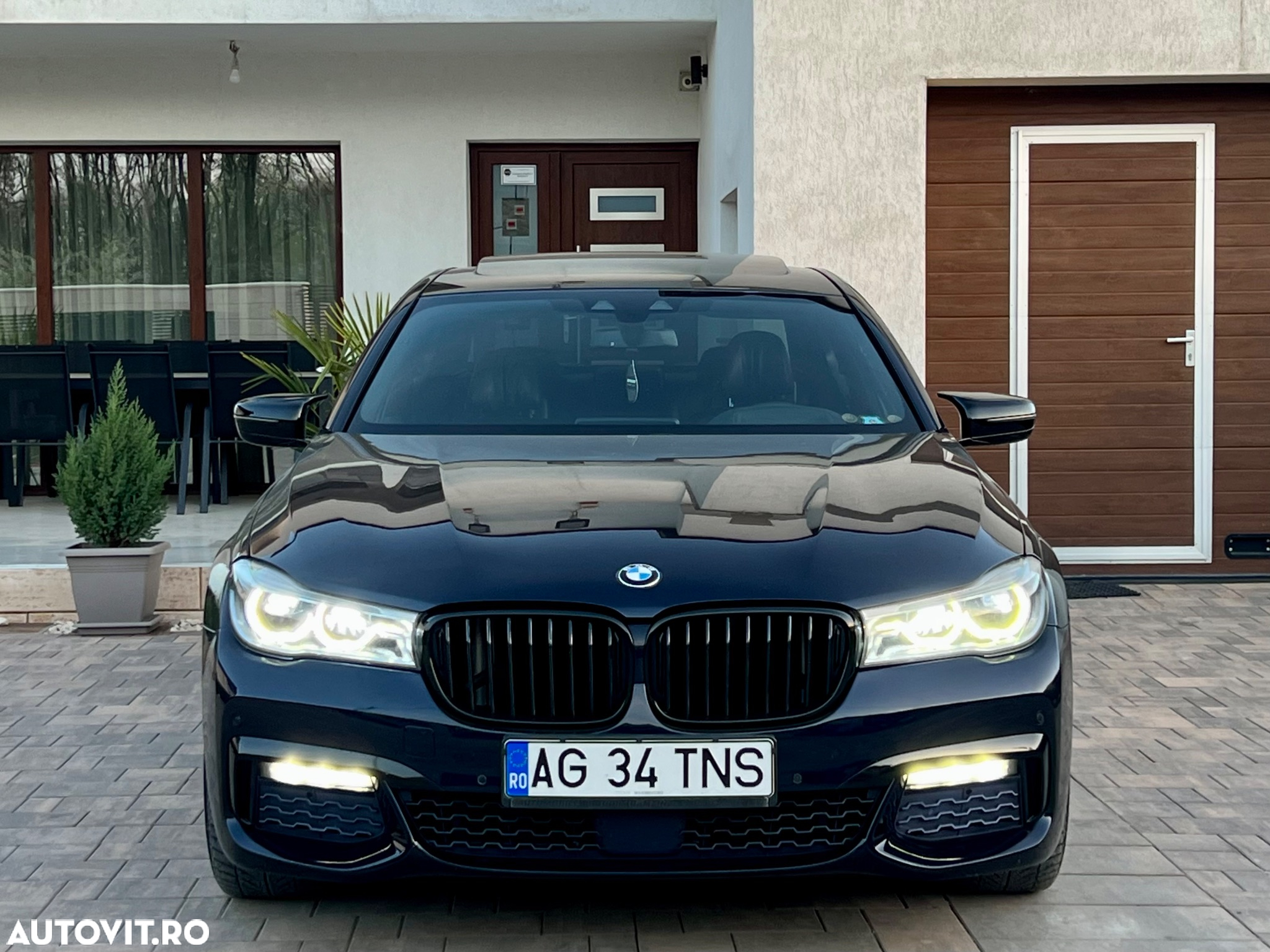 BMW Seria 7 740d xDrive - 11