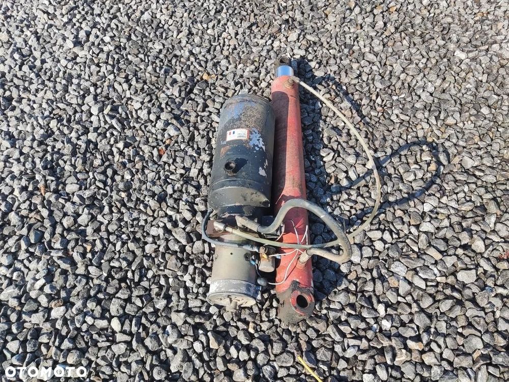 TŁOK SIŁOWNIK POMPA WYWROTU KIPRA WYWROTKI IVECO DAILY - 5