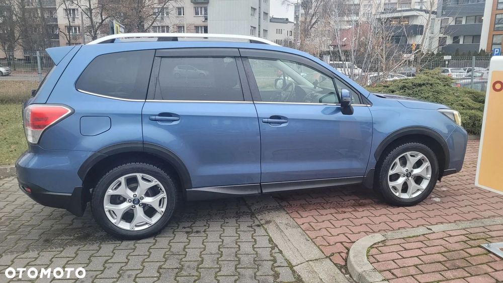 Subaru Forester 2.0 XT Platinum Lineartronic - 2